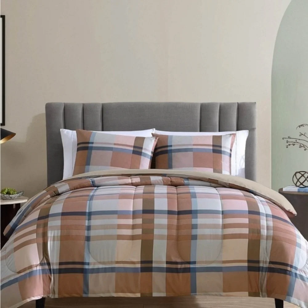 Plaid Pattern Comforter Set - Rust and Cream King Size